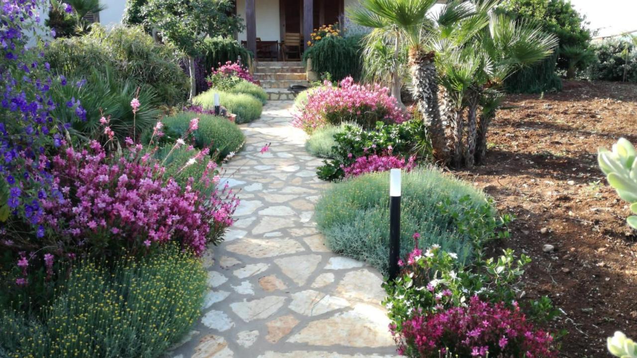 Villa Castiglione กุสโตนาชี ภายนอก รูปภาพ